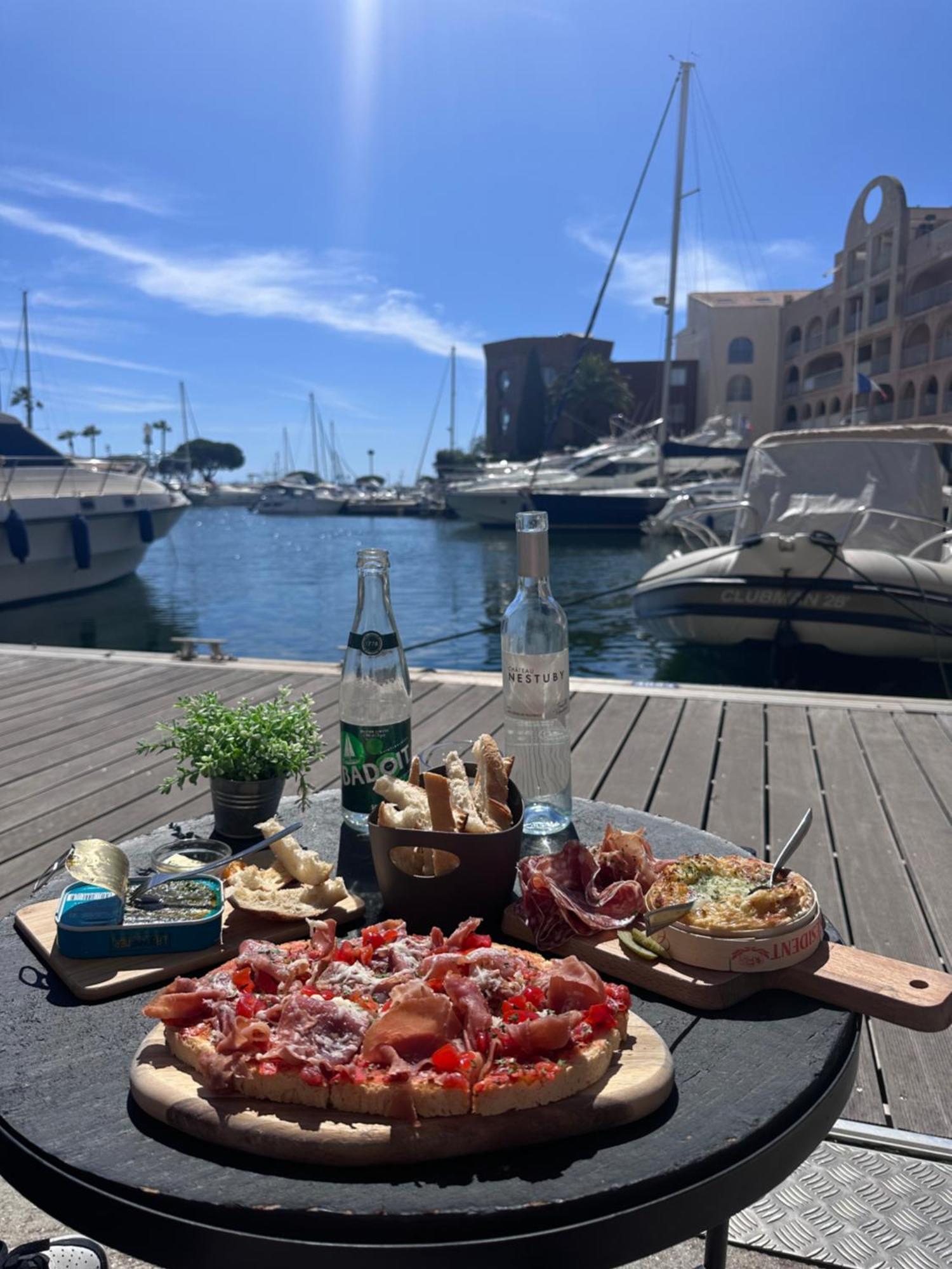 Appartement Sejour Au Port à Hyères Extérieur photo